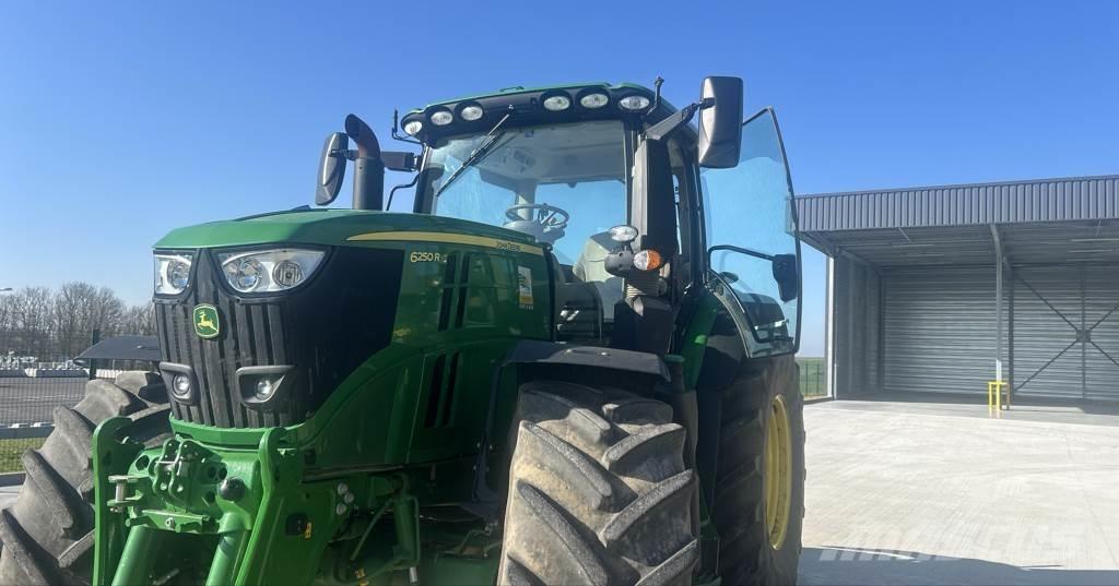 John Deere 6250R Traktorit