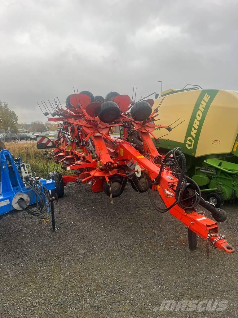 Kuhn GF 17012 Pöyhimet ja haravat
