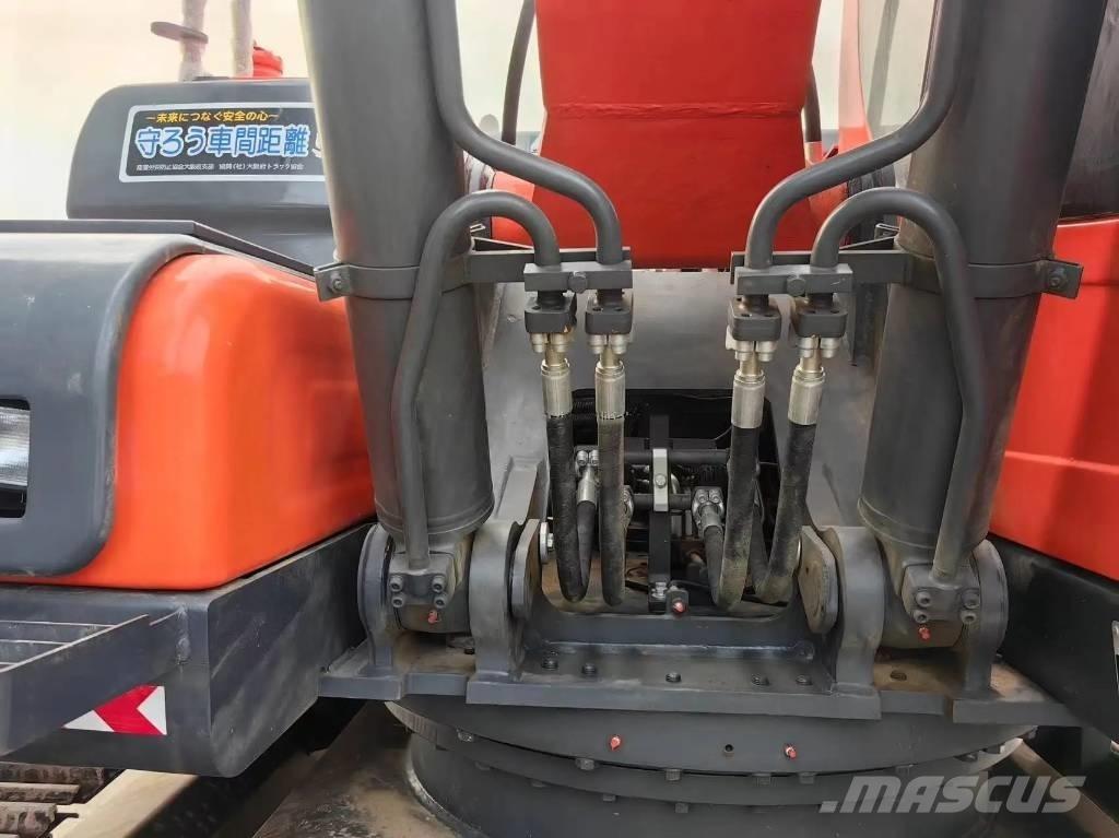 Doosan DX225LC-9C Telakaivukoneet