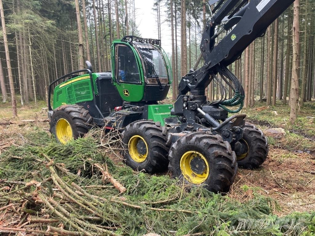 John Deere 1470 G Harvesterit