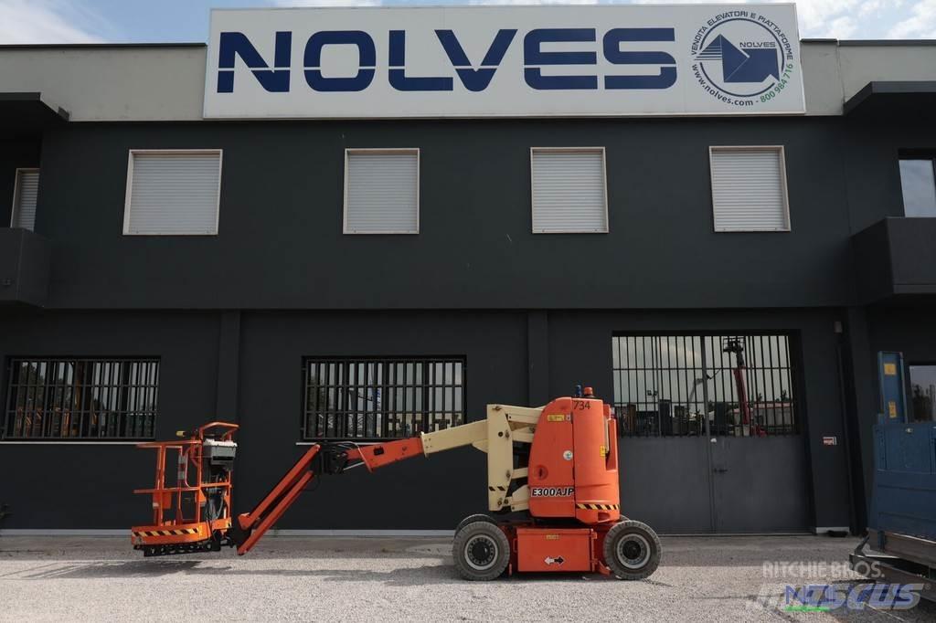 JLG E300AJP Kuukulkijat