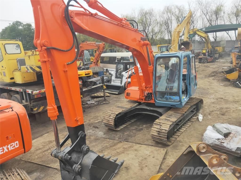 Hitachi EX120 Midikaivukoneet 7t - 12t
