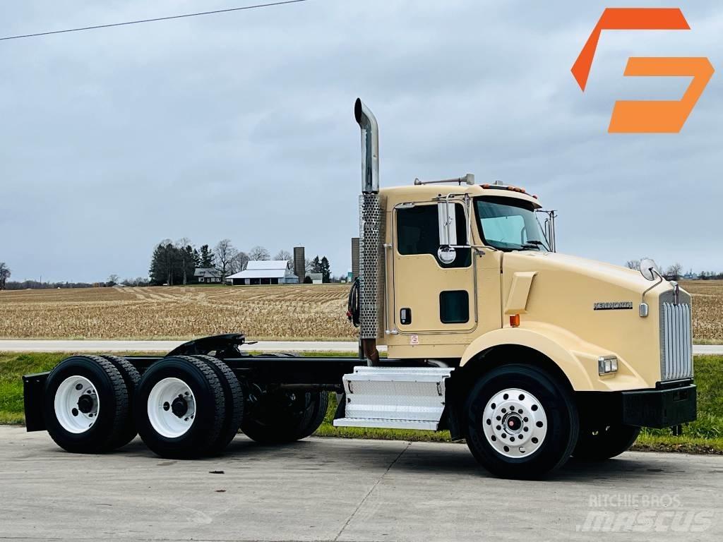 Kenworth T 800 Vetopöytäautot