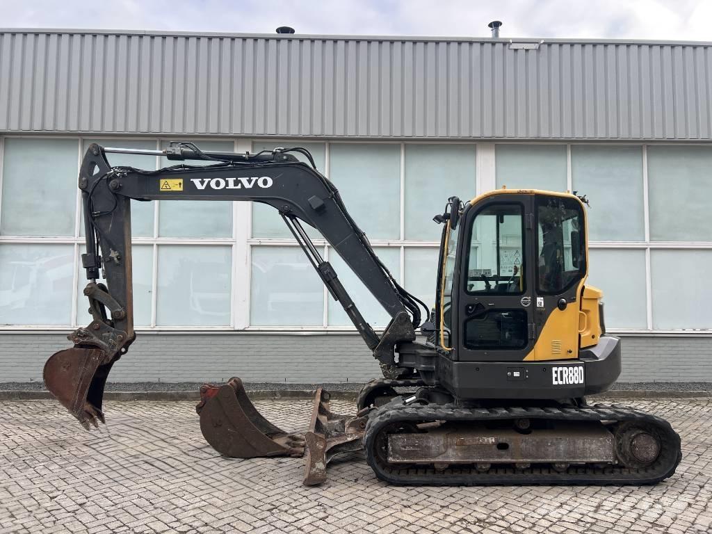 Volvo ECR 88 D    2016 Midikaivukoneet 7t - 12t