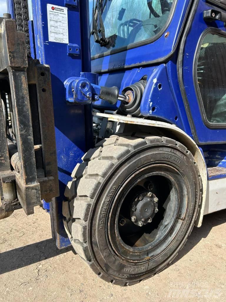 Komatsu FD 30 T-14 Dieseltrukit