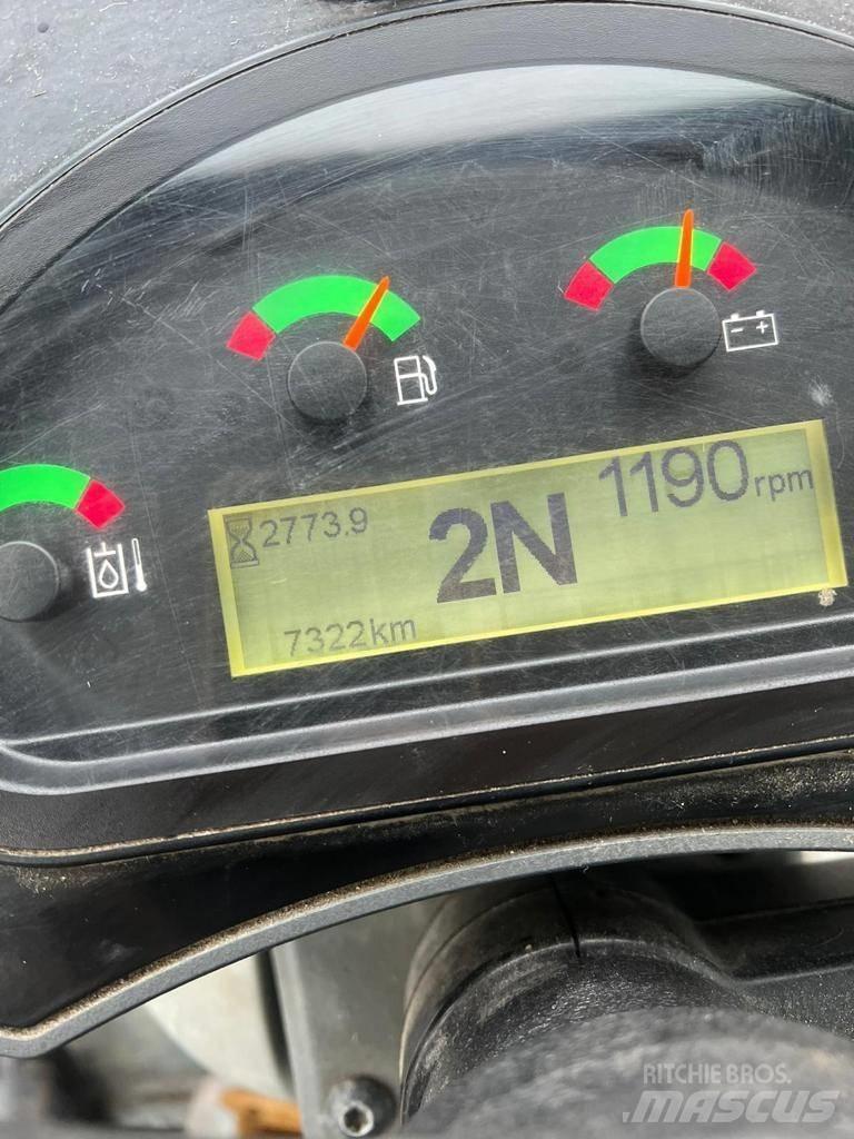 CAT 906M Pyöräkuormaajat