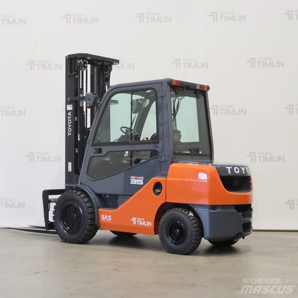 Toyota 02-8FDJF35 Dieseltrukit