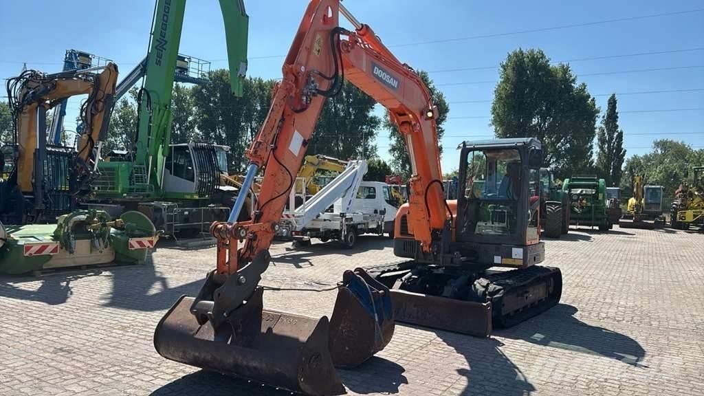 Doosan DX85 0 Erikoiskaivinkoneet