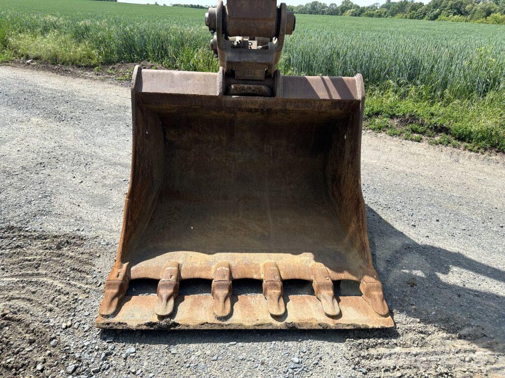 Volvo EC220EL Telakaivukoneet