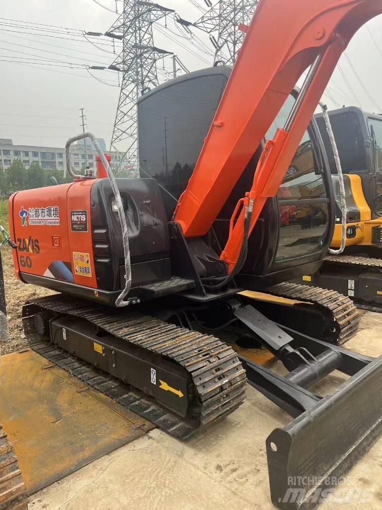 Hitachi zaxis60 Telakaivukoneet