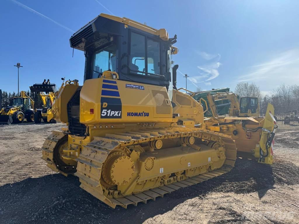 Komatsu D51PXI-24E0 Telaketjupuskutraktorit