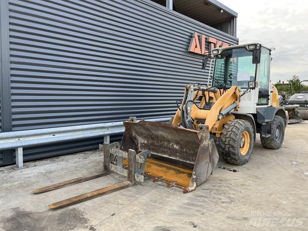 Liebherr L 506 Pyöräkuormaajat