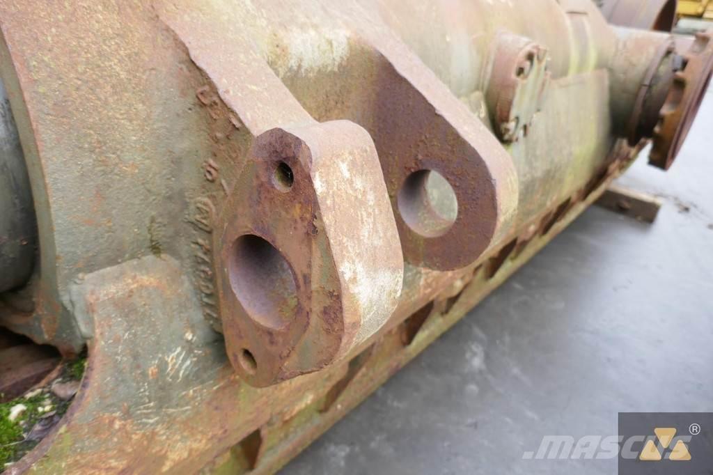 CAT 9W-0558 Renkaat ja vanteet