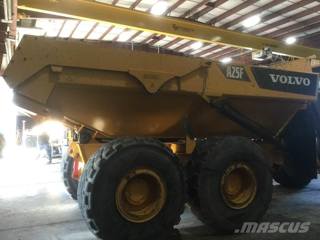 Volvo A 25 F Dumpperit