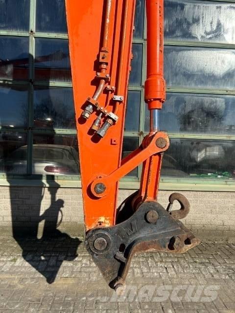 Hitachi ZX 160 W Pyöräkaivukoneet