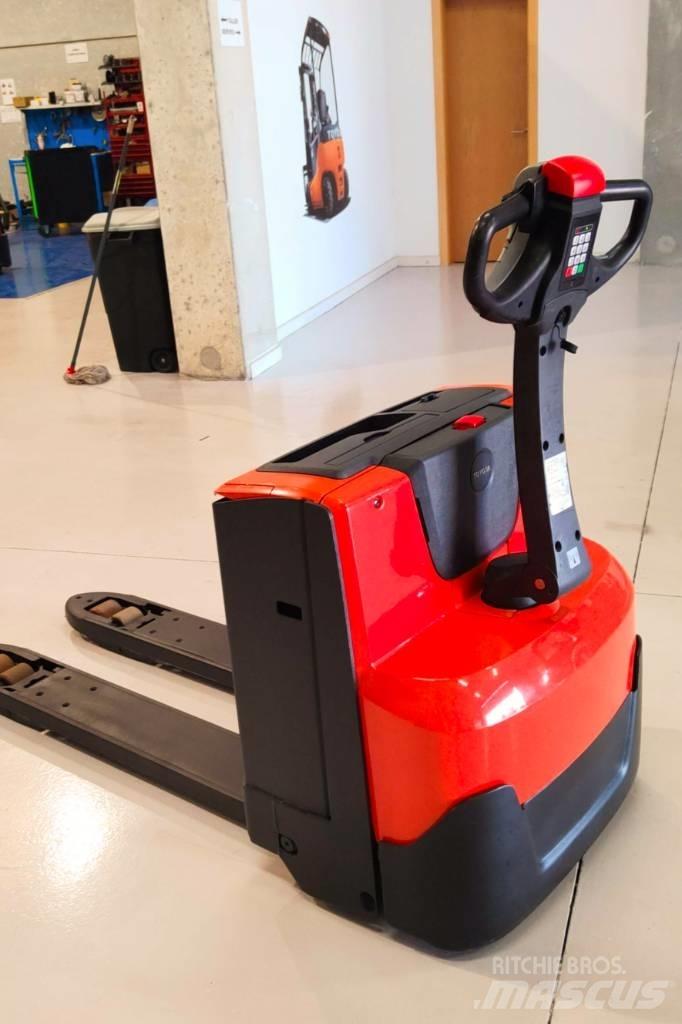 BT LWE 180 Lavansiirtotrukit