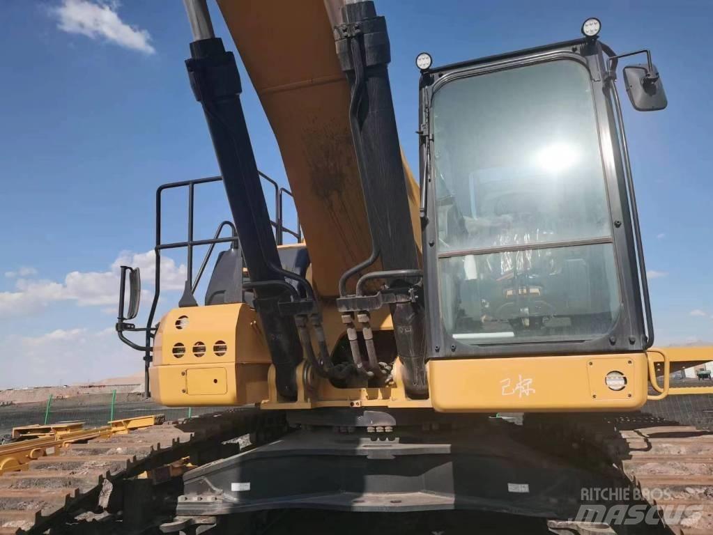 CAT 2020 CAT 374 Pyöräkaivukoneet