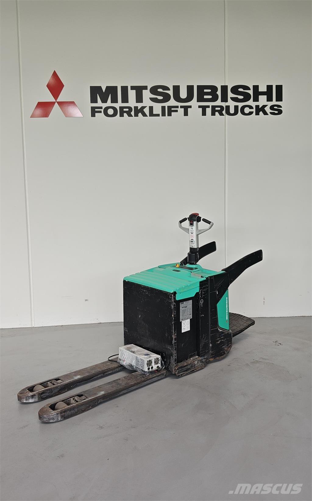 Mitsubishi PBV20N2 Lavatrukit