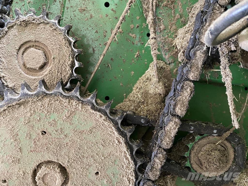 John Deere 568 Pyöröpaalaimet