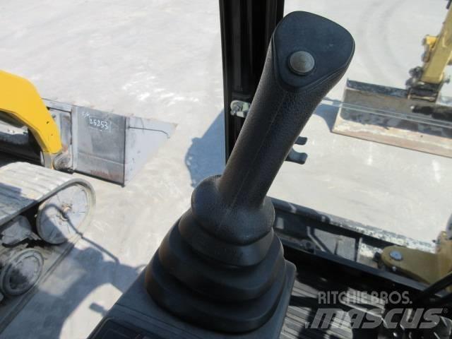 CAT 302.7 D CR Minikaivukoneet < 7t