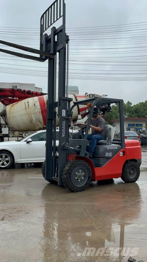 Toyota FD 35 Dieseltrukit