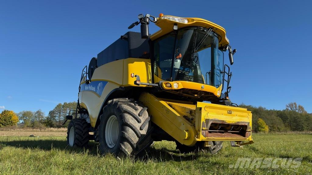 New Holland CX 8080 Leikkuupuimurit