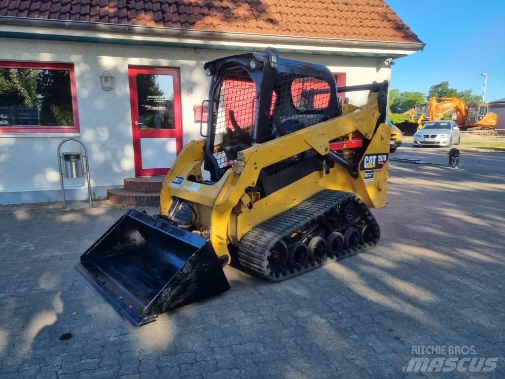 CAT 257 D Liukuohjatut kuormaajat