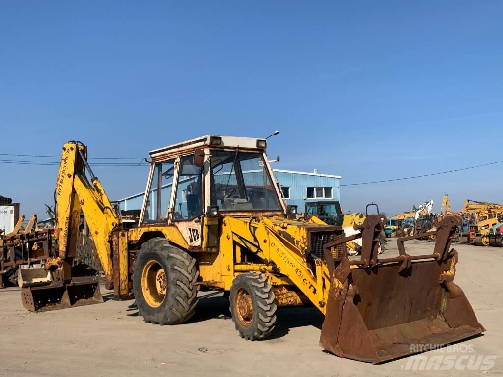 JCB 3 CX Kaivurikuormaajat