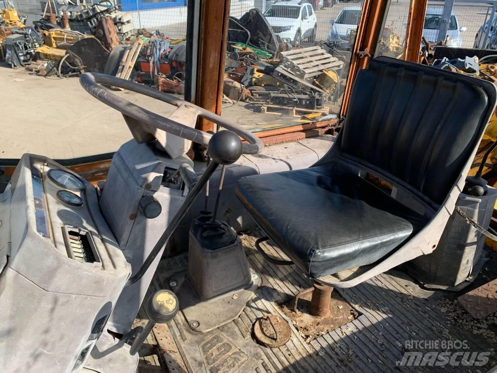 JCB 3 CX Kaivurikuormaajat