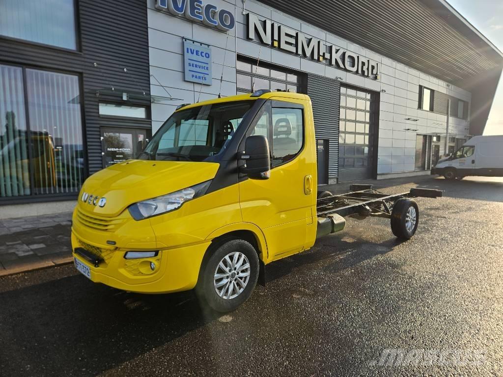 Iveco 35S18 Jakeluautot
