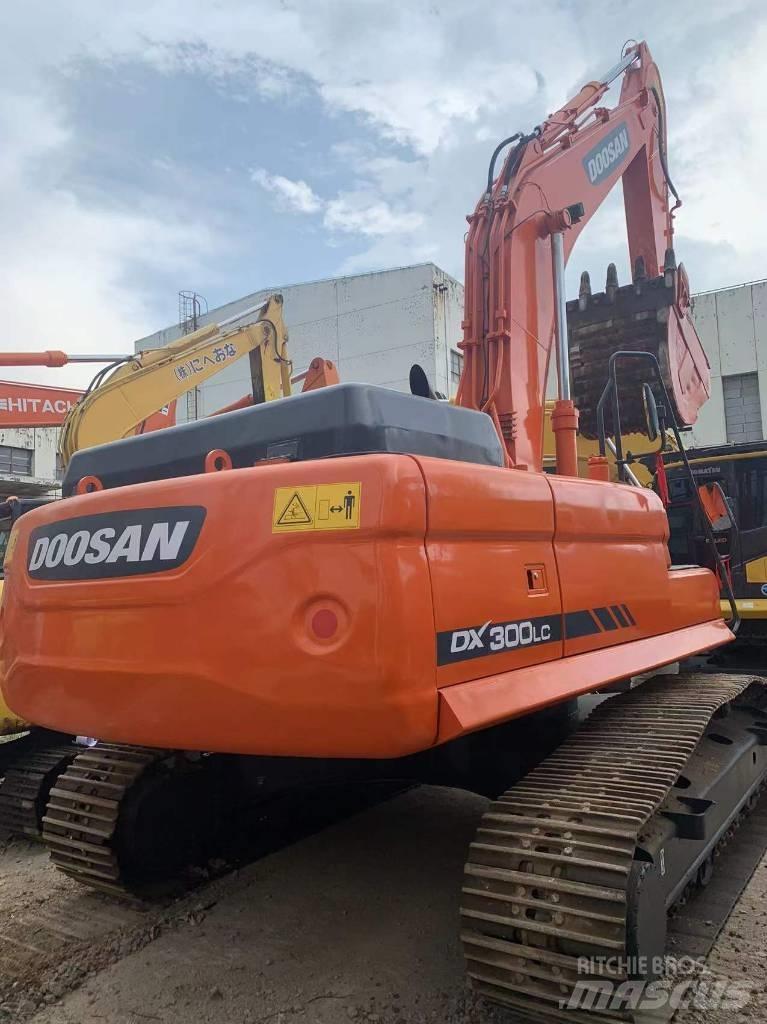 Doosan dx300 Telakaivukoneet