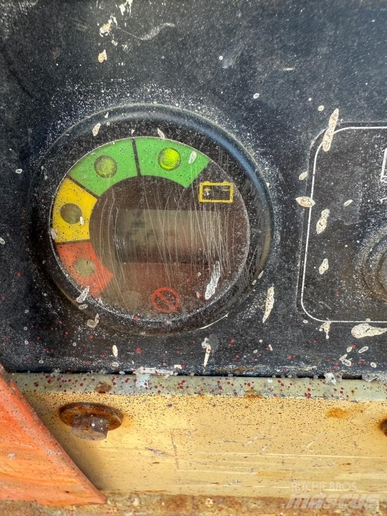 JLG 6 RS Saksilavat