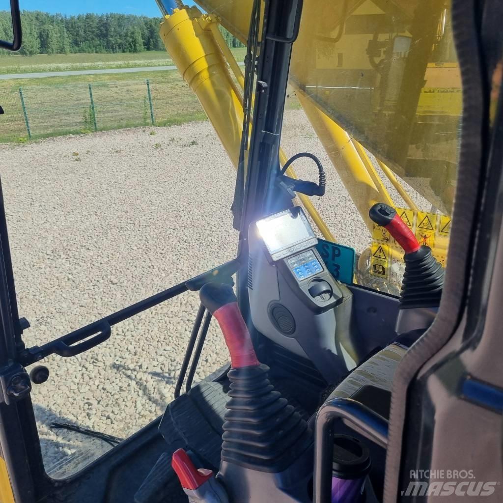 Komatsu PC 210 LC-11 Telakaivukoneet