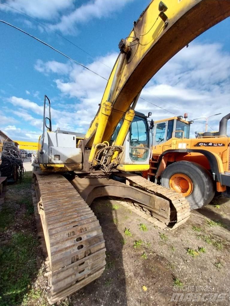 New Holland E 305 Telakaivukoneet
