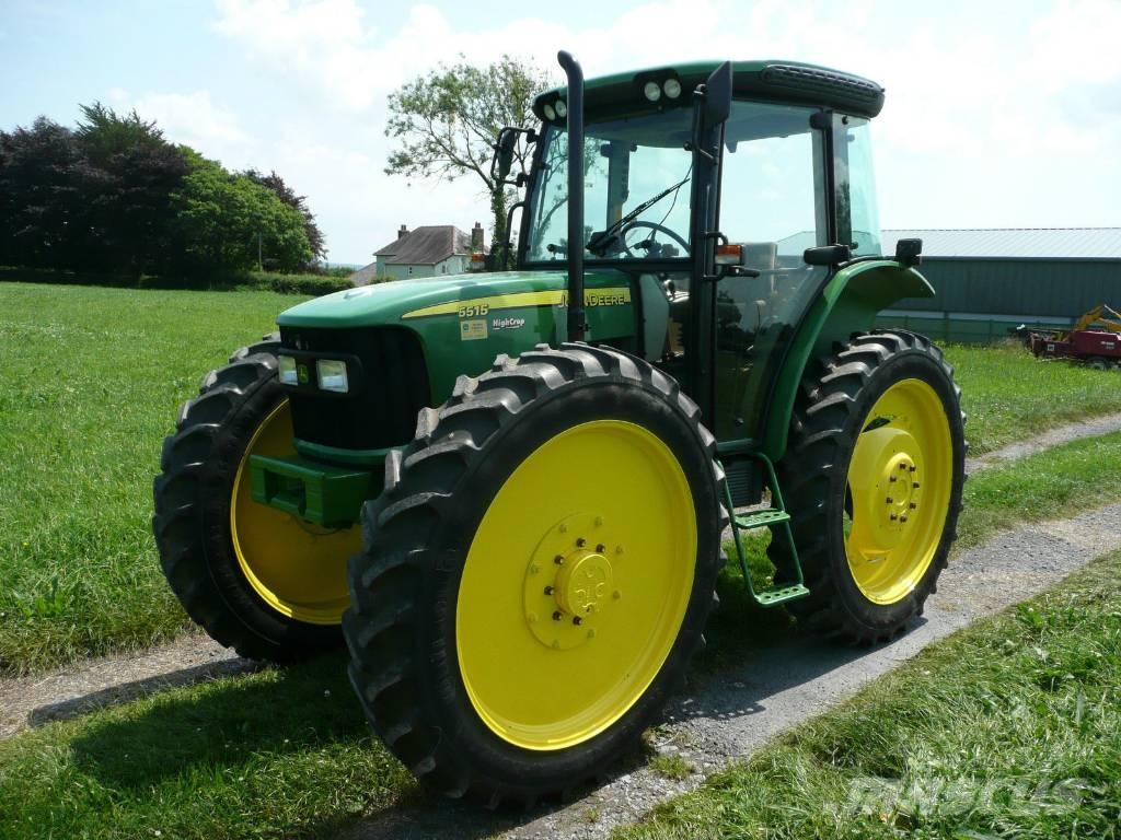 John Deere 5515 Traktorit