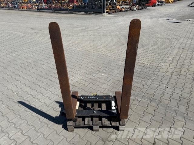 Volvo USED FORKS Trukkihaarukat