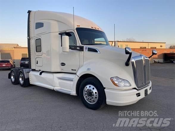 Kenworth T680 Vetopöytäautot