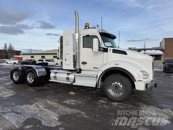 Kenworth T880 Vetopöytäautot