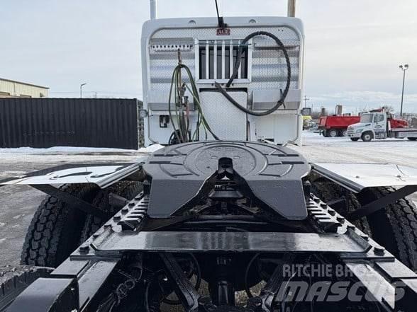 Kenworth T880 Vetopöytäautot