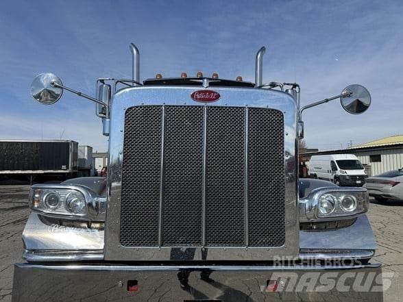 Peterbilt 389 Vetopöytäautot