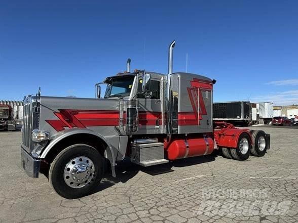Peterbilt 389 Vetopöytäautot