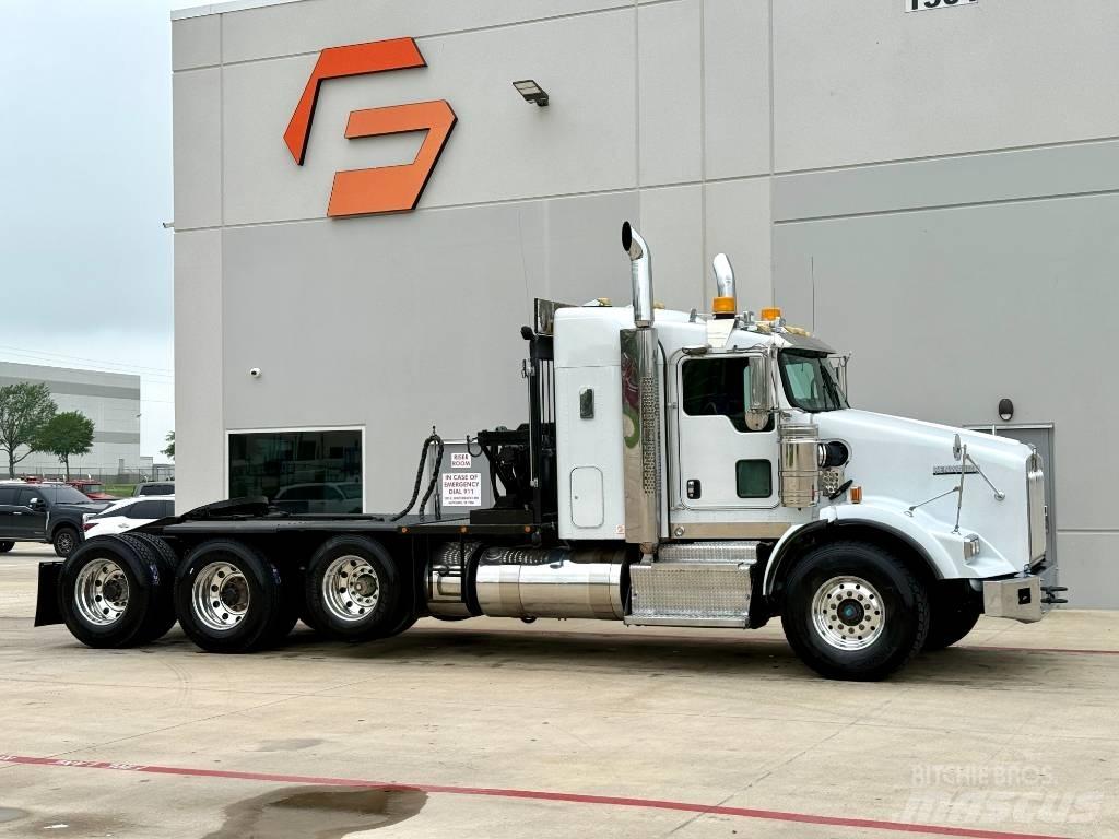 Kenworth T 800 Vetopöytäautot