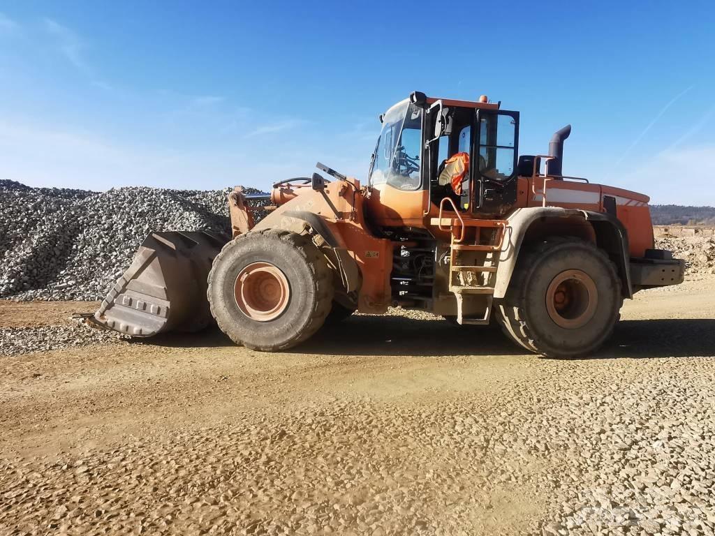 Doosan DL 400 Pyöräkuormaajat