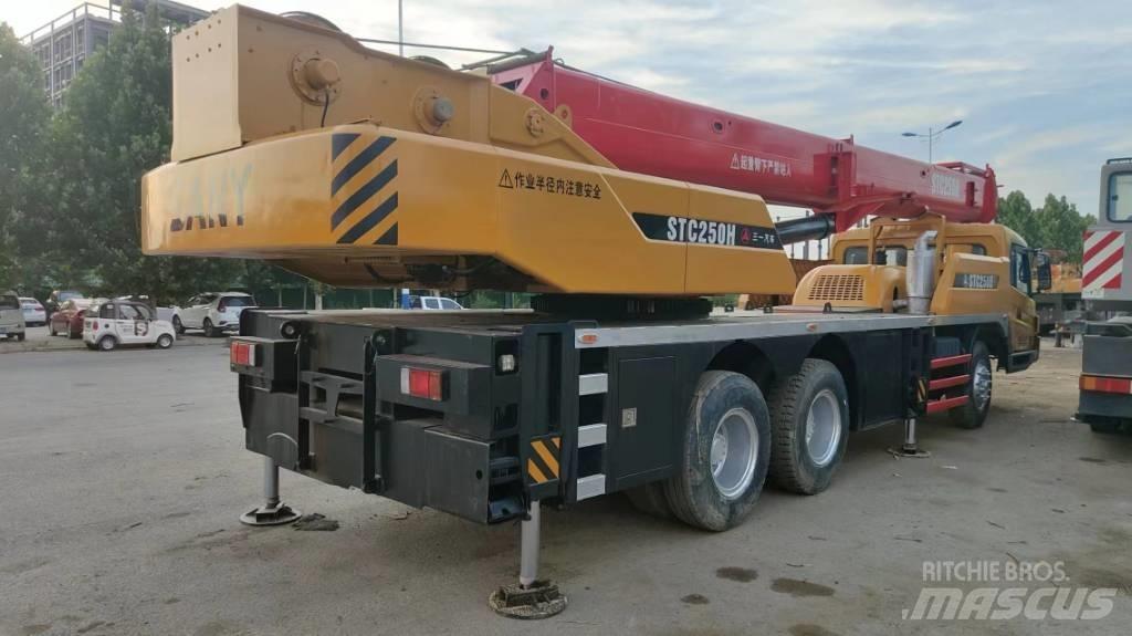 Sany STC250S Nostimet ja tavarahissit