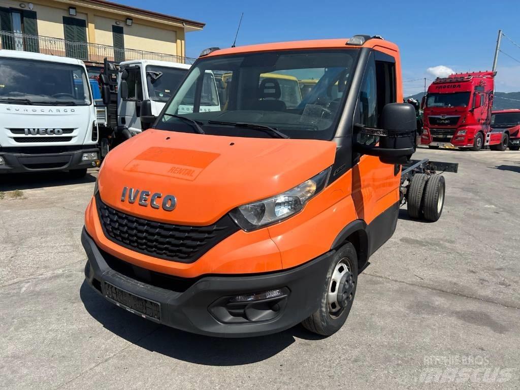 Iveco Daily 35-140 Nosturiautot