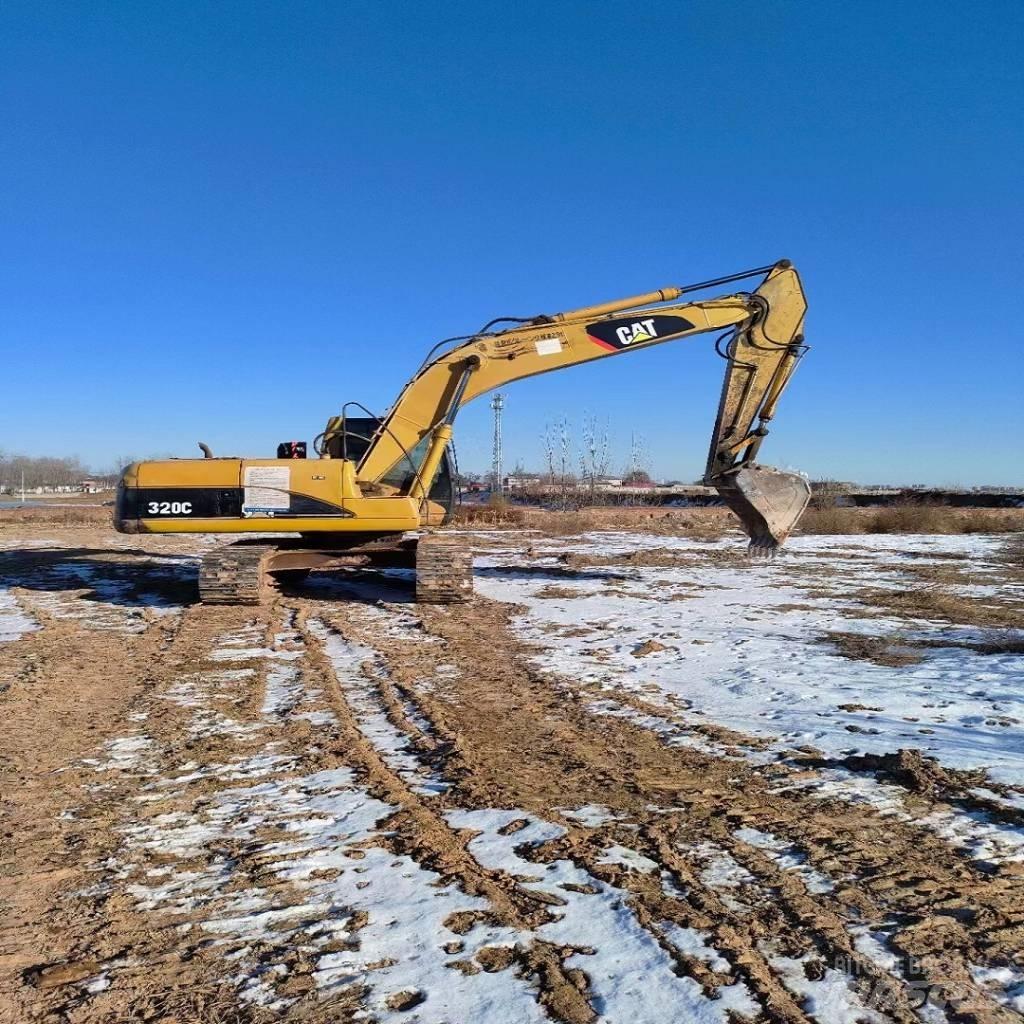 CAT 320 C Telakaivukoneet