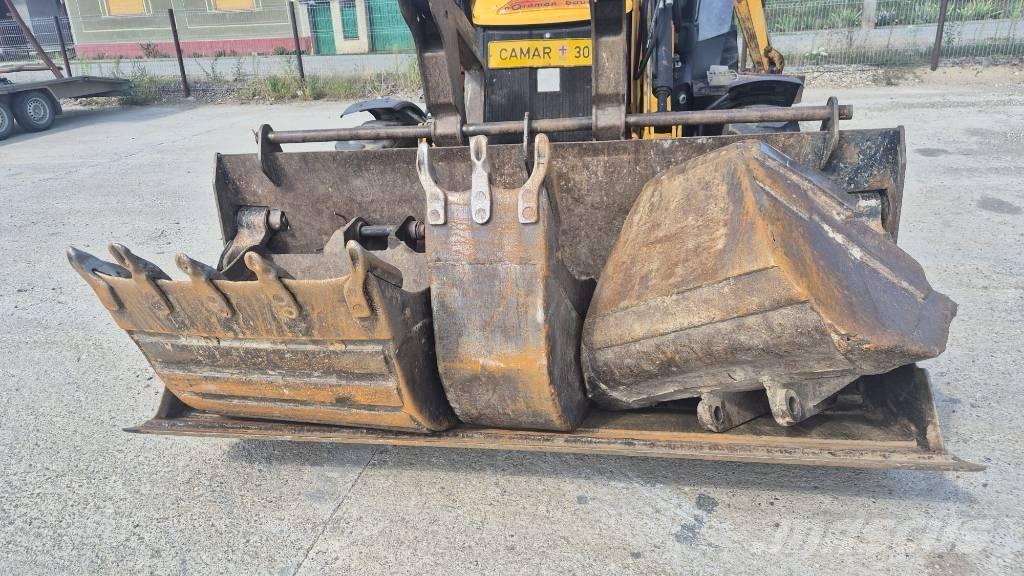 JCB 3 CX Kaivurikuormaajat