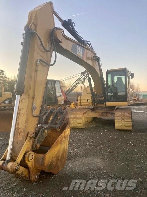 CAT 320 D Telakaivukoneet