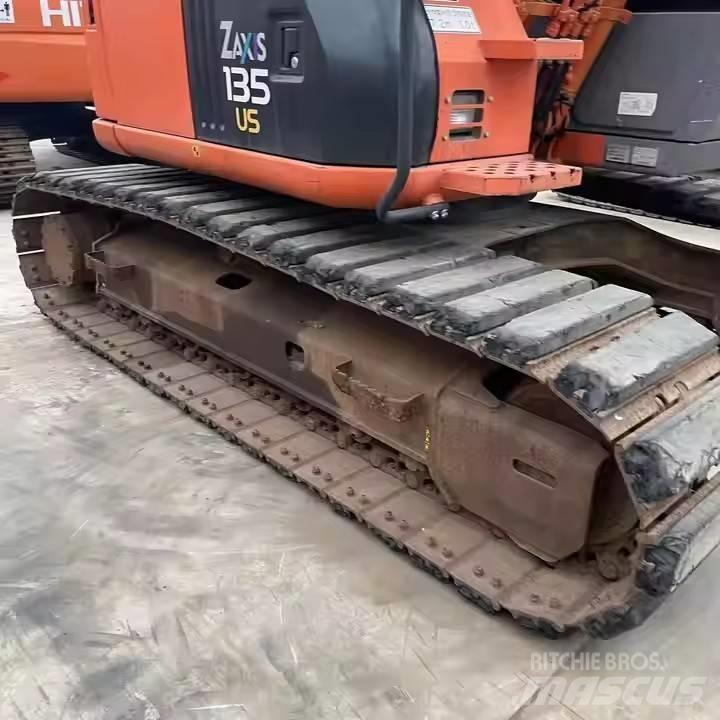 Hitachi ZX135US Telakaivukoneet