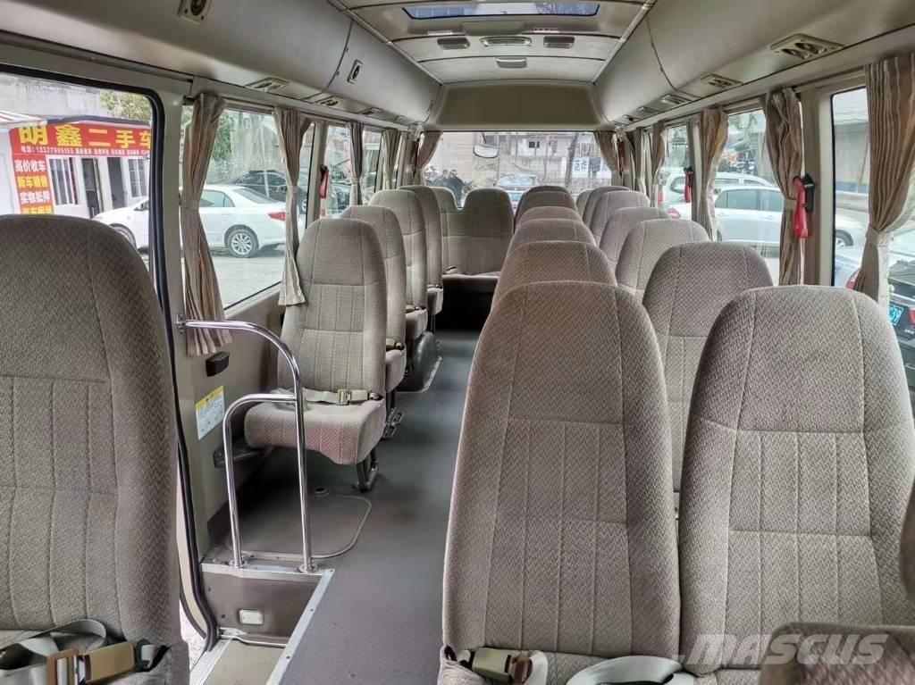 Toyota Coaster Bus Minibussit